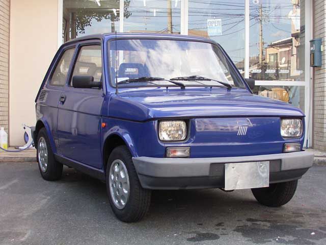 Fiat 126P ELX w Japonii (fot. otaru-uc-ac.jp)