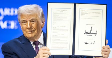 Był człowiekiem Dudy. Nazwał Trumpa "handlarzem na Manhattanie"