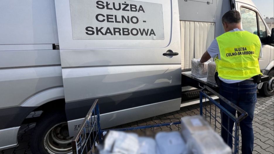 Nietypowe znalezisko w przesyłkach kurierskich