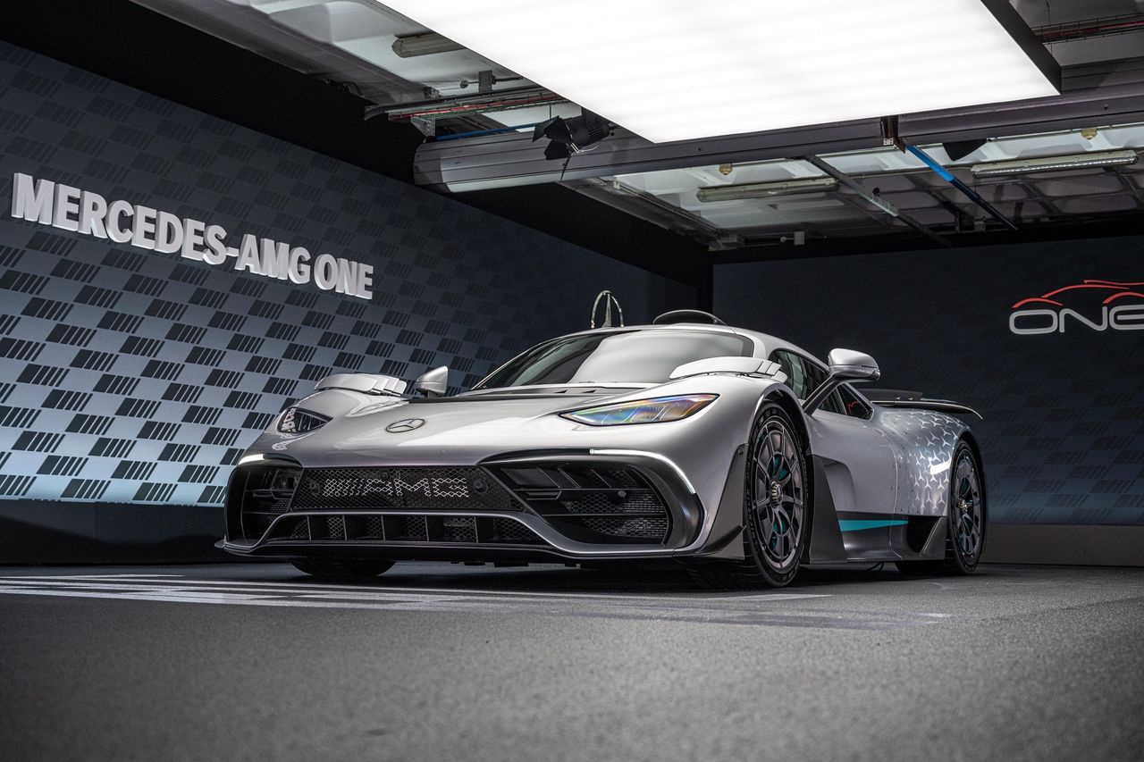 Mercedes-AMG One w końcu w produkcyjnej wersji. Ma 1063 KM, ale to inna liczba powala