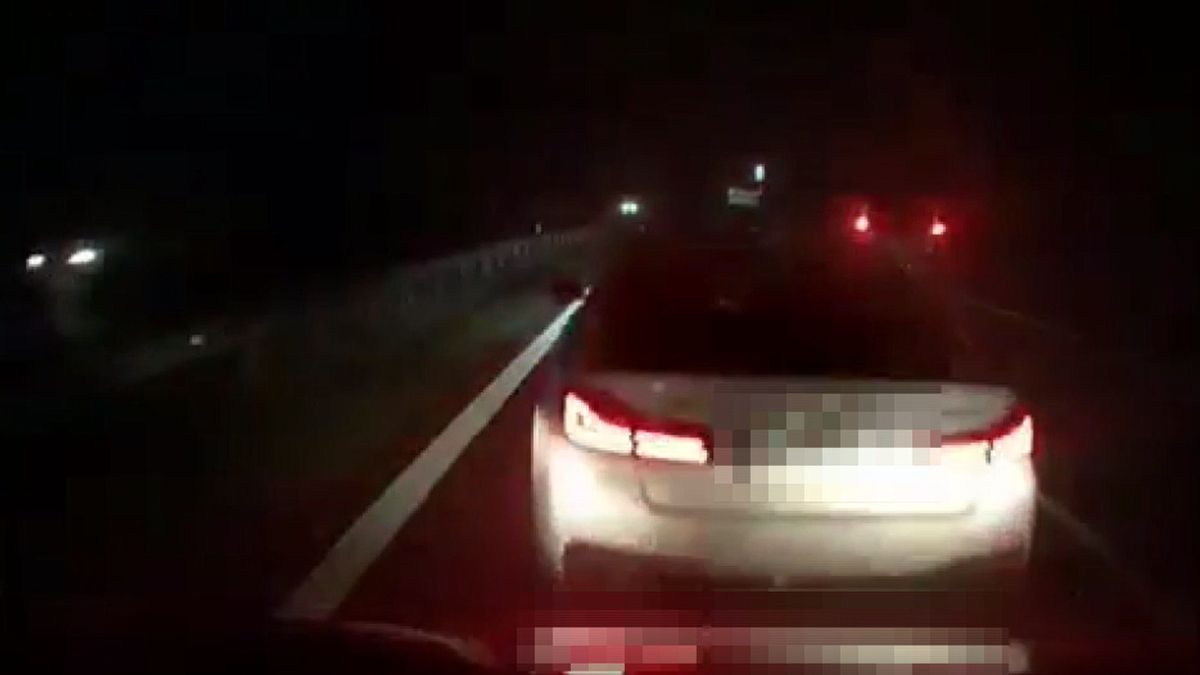 Lepiej nie trzymać się na zderzaku. Możesz trafić na oszusta