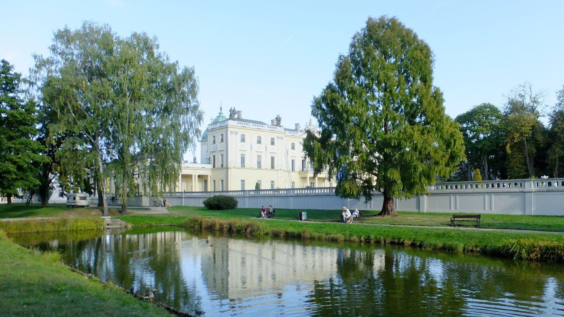 5 najpiękniejszych parków przypałacowych w Polsce