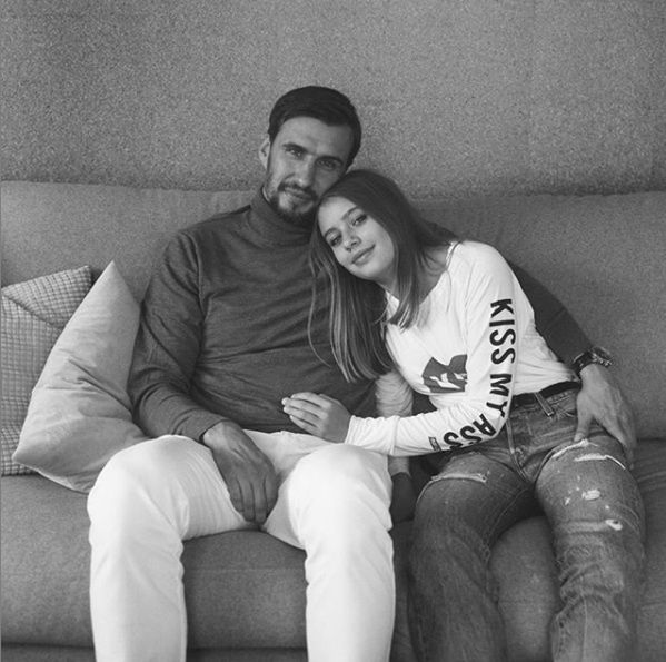 Oliwia Bieniuk z ojcem