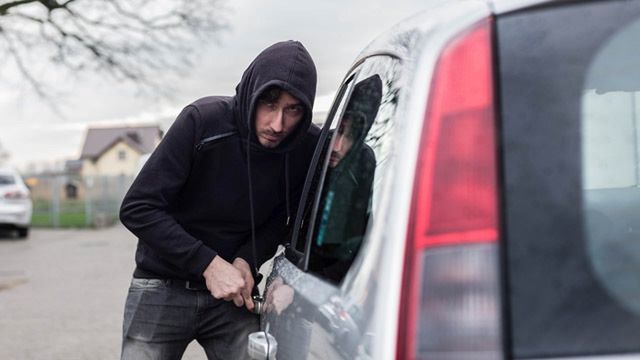 Chociaż złodzieje nie są już tak aktywni, jak w latach 90., to wciąż należy uważać