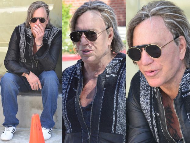 Zadumany Mickey Rourke relaksuje się z fryzjerem przed ulubioną pizzerią (FOTO)