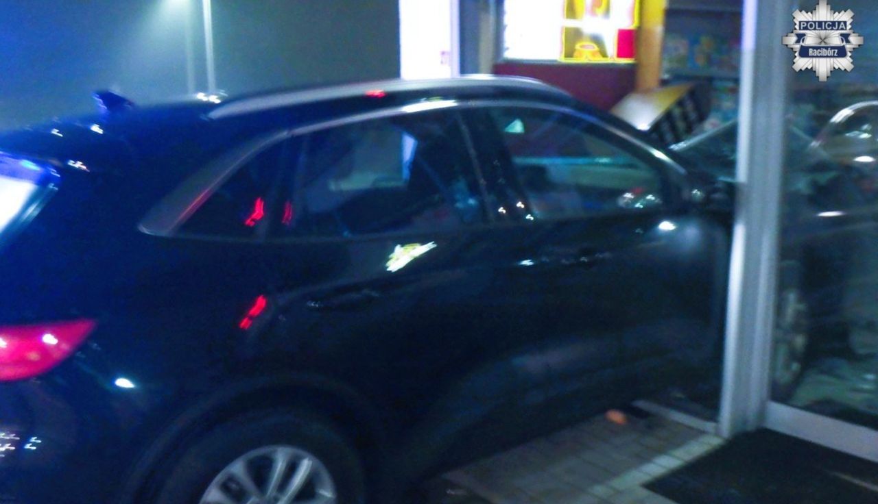 Oto finał tankowania. Wiadomo, kto siedział za kierownicą