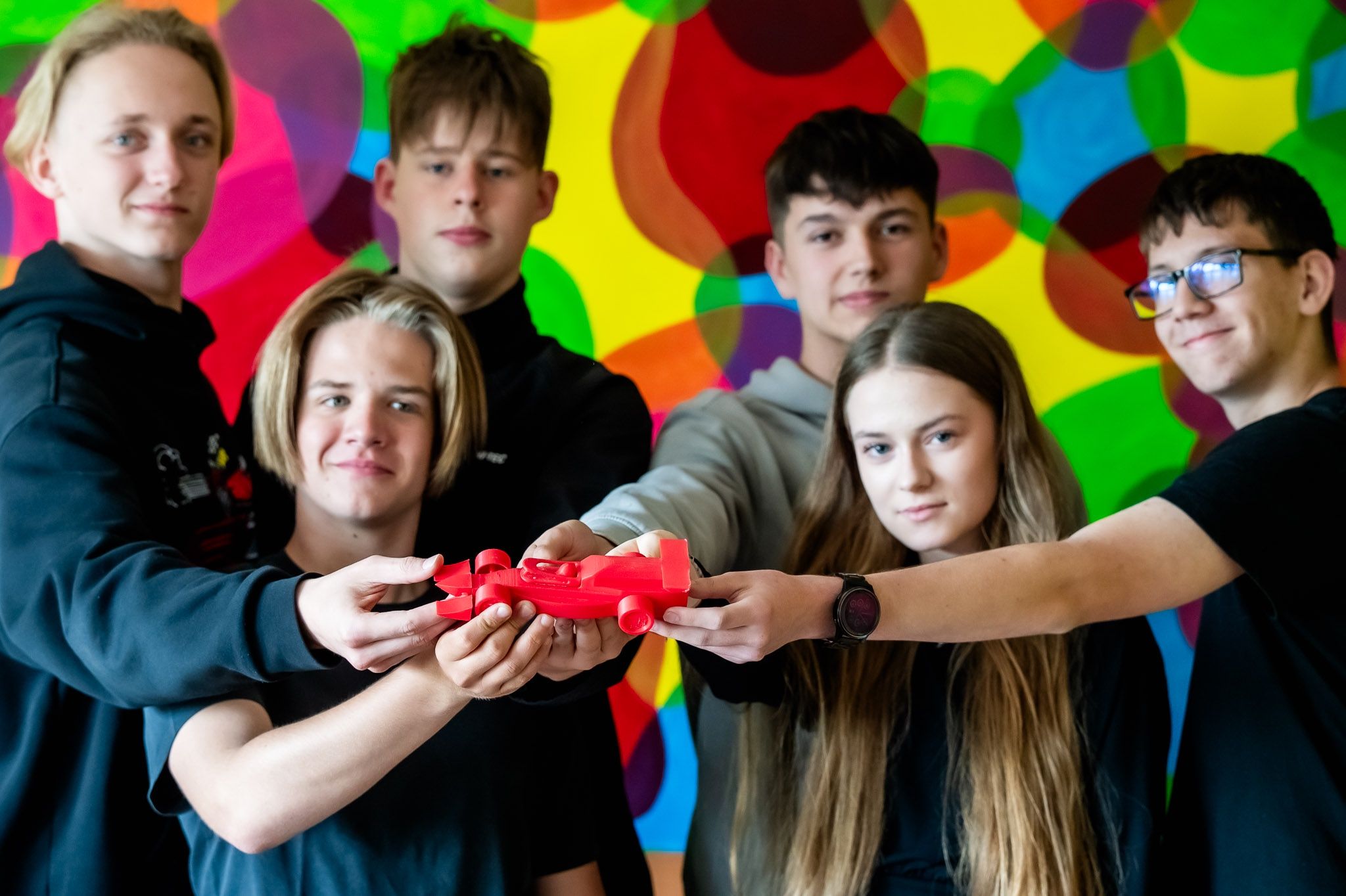 Uczniowie z ULO z bolidem