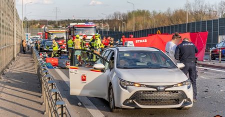 Wypadek w Łomiankach. Strażacy poruszeni. "Zrobiliśmy wszystko"