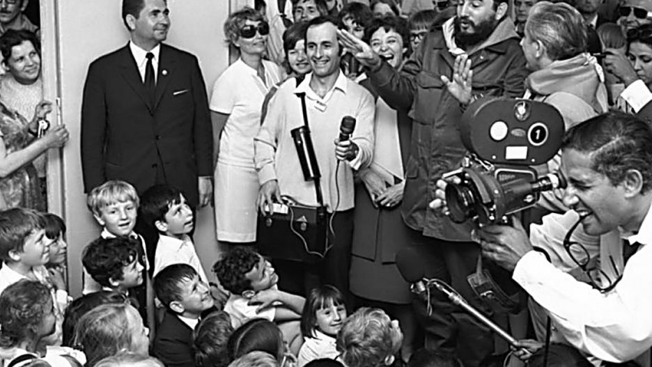 W czerwcu 1972 r. Szkołę Podstawową 92 odwiedził przebywający z wizytą międzypaństwową przywódca narodu kubańskiego, Fidel Castro. Źródło: Szkoła Podstawowa 92 w Warszawie