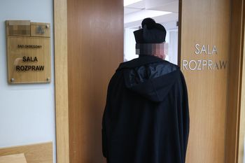 Oskarżono księdza o molestowanie 15-latka. Proces dobiegł końca