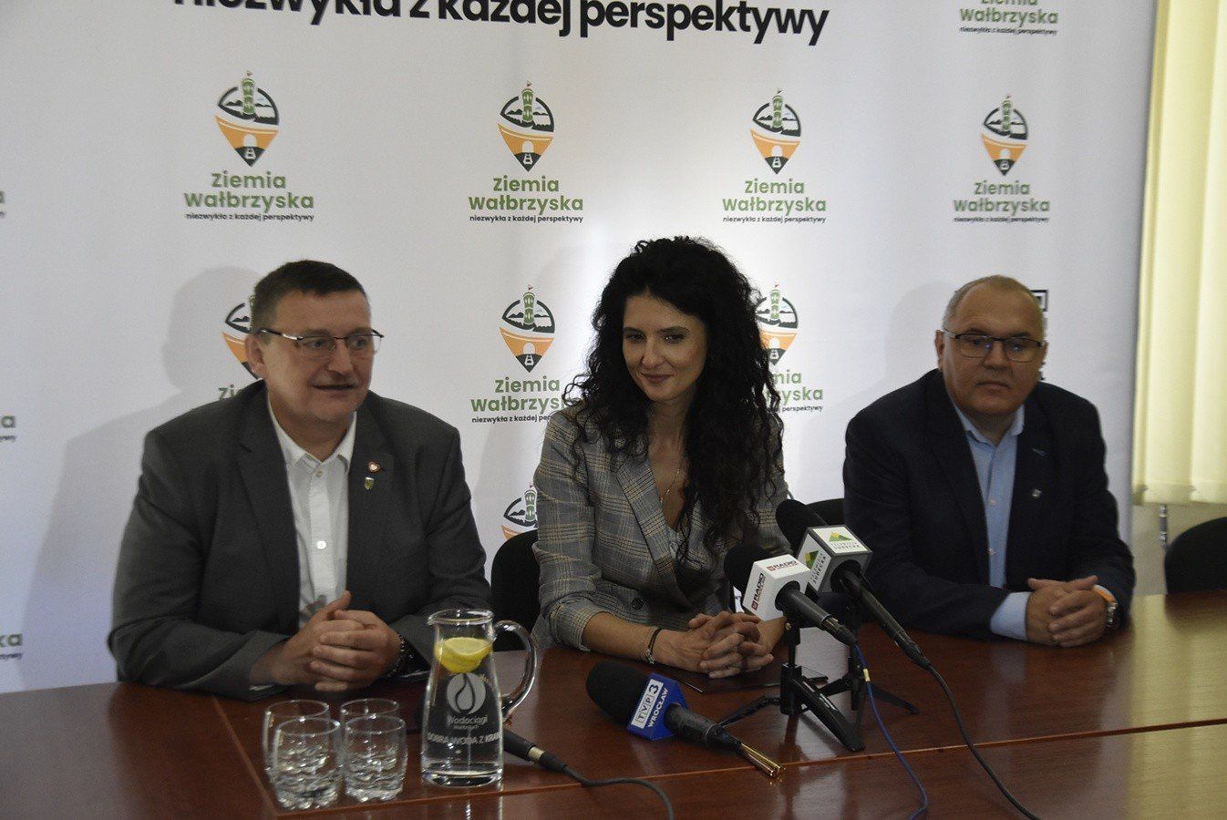 Podpisano umowę na rządowe wsparcie przebudowy drogi w Starych Bogaczowicach