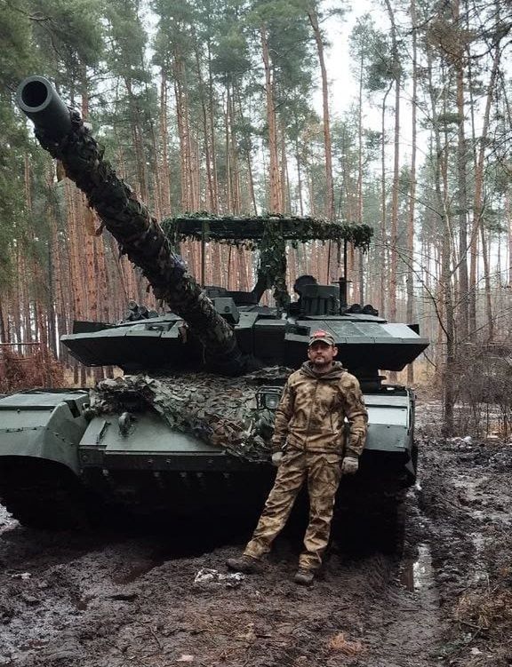 Rosyjski pancerny Frankenstein T-62M i T-90M.