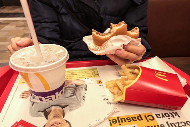 Zjedliśmy kultowego burgera z McDonald's w nowej odsłonie. "Mdły i wybrakowany"