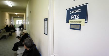 Szczepionka na COVID-19. "Chcemy szczepić, ale nie spełniamy wyśrubowanych kryteriów"