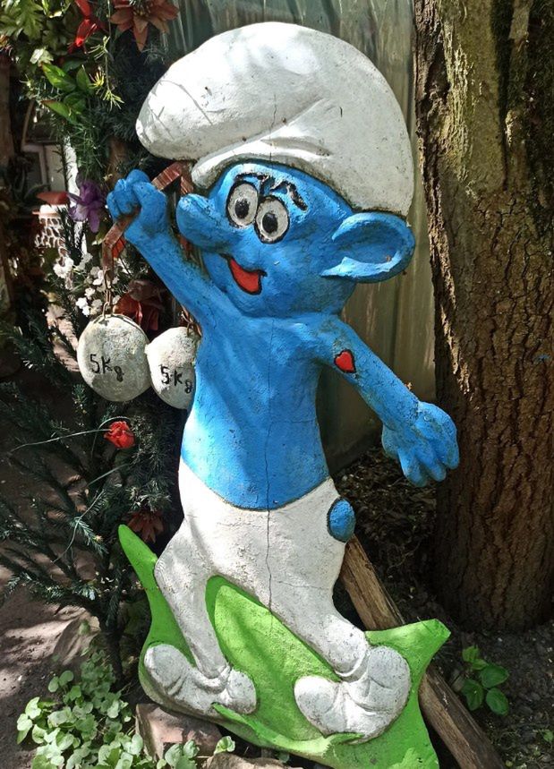 Niebieskich postaci jest tutaj bez liku