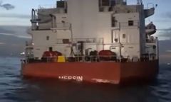 Tonie turecki tankowiec. Przewoził rosyjską ropę