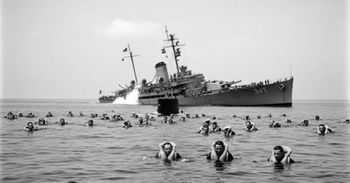 1945: Tragedia USS "Indianapolis". Rekiny zagryzły marynarzy