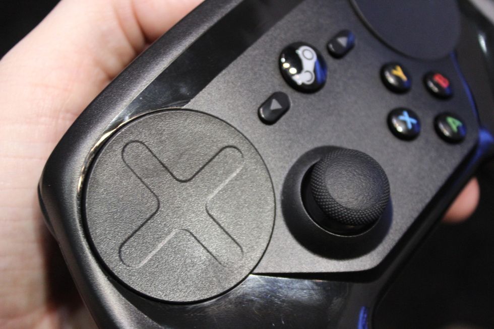 Steam Controller ma już ostateczny wygląd. Jest analog, jest panel dotykowy 5