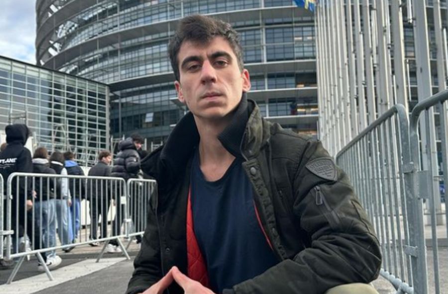 Youtuber dostał się do Parlamentu UE? Zasłynął z pranków