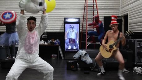 Backstreet Boys tańczą Harlem Shake!