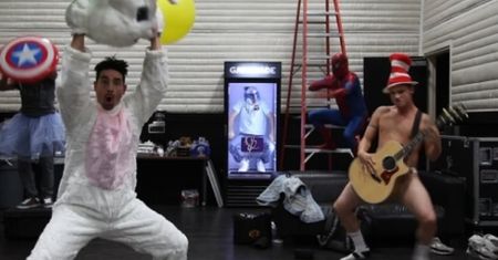 Backstreet Boys tańczą Harlem Shake!