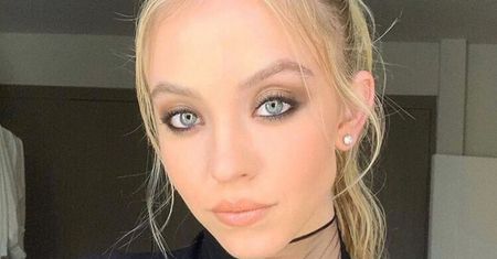 Gwiazda "Euforii" w stylizacji jak z serialu. Sydney Sweeney wybrała odważny look