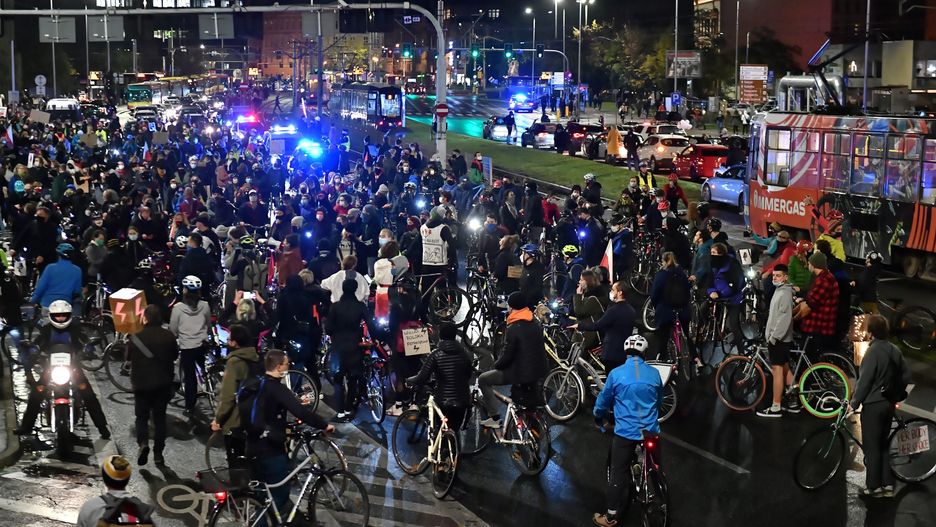 Strajk kobiet. Wrocław. Kolejny dzień protestu. Incydent z paralizatorem