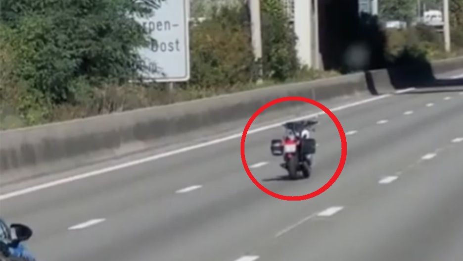 Nietypowe sceny na obwodnicy w Antwerpii z udziałem motocykla "widmo".
