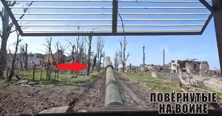 Nagranie z rosyjskiego czołgu. Nagle nadleciała ukraińska maszyna