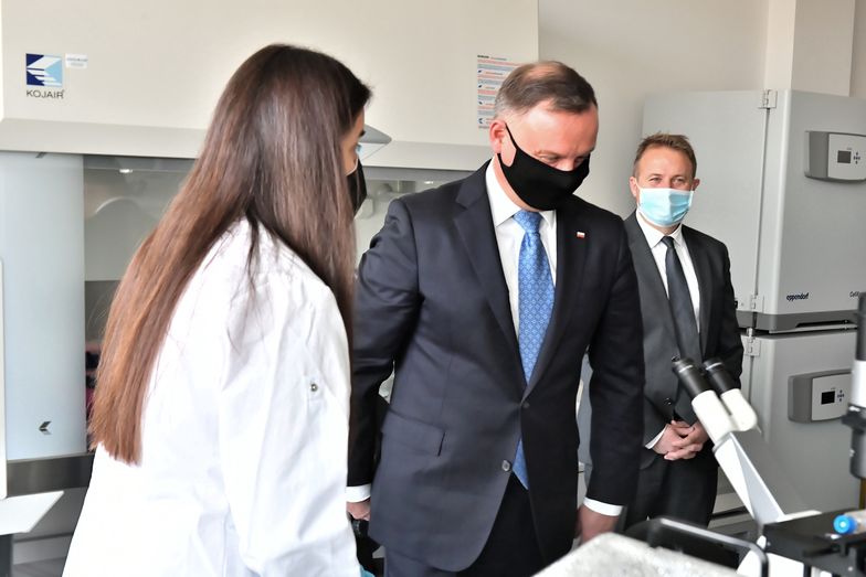 Polski preparat na koronawirusa. Prezydent odwiedził zakład Celon Pharma