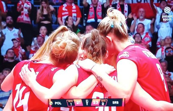 Przerwa w kodowaniu MUX-4. W jego skład wchodzą m.in. TVN24 i Eleven Sports 1