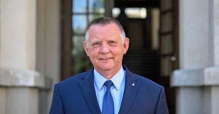 "Wydatkowaliśmy pieniądze bez większych zasad i reguł". Banaś znów uderza w były rząd