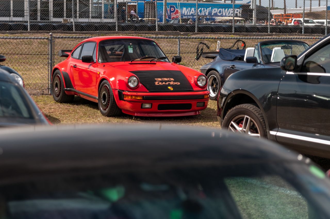 Samochody kibiców na 1000 miles of Sebring i 12 h of Sebring