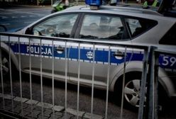 Niebezpieczny wypadek policjantki. Chciała wyminąć taksówkę, radiowóz dachował