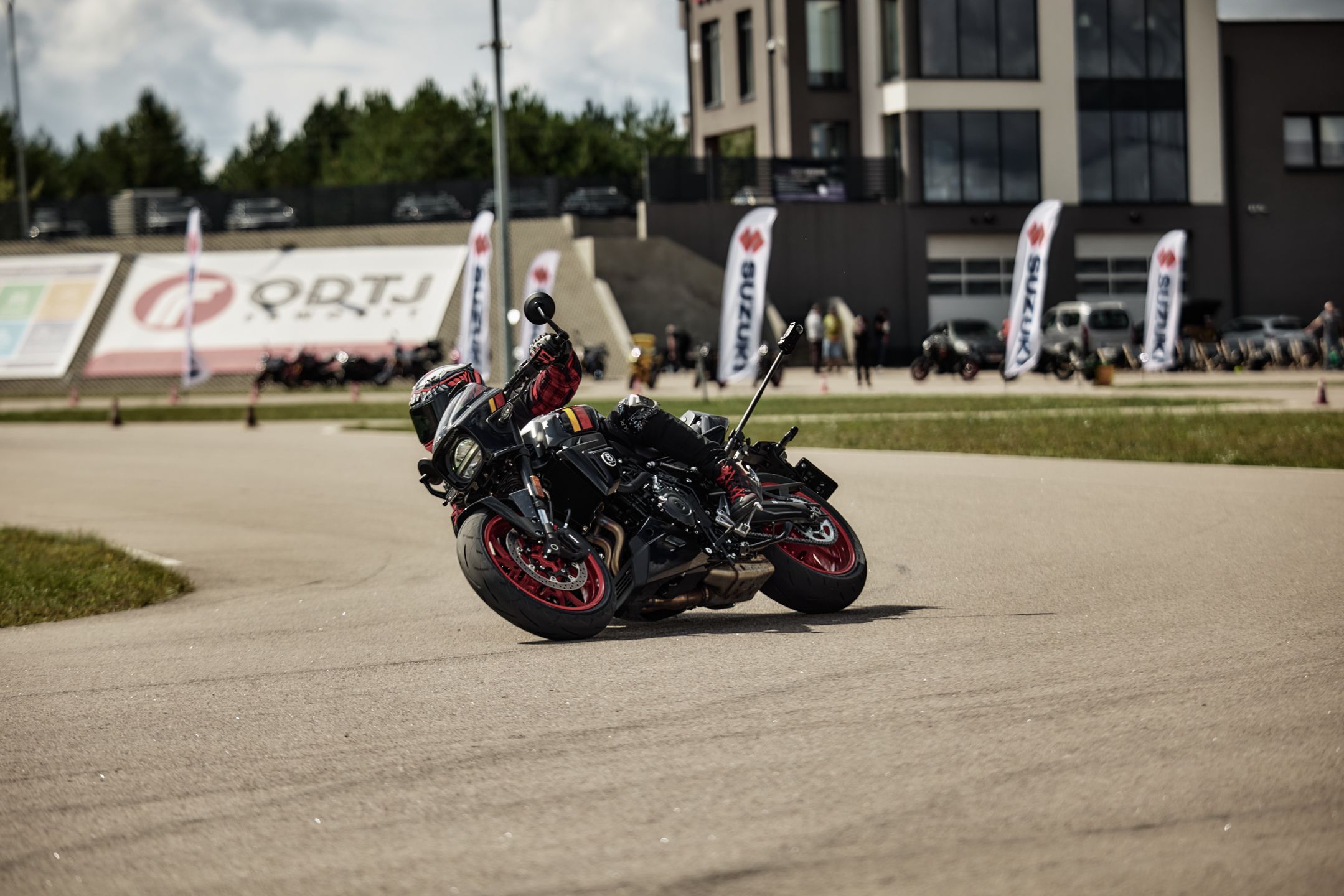 Suzuki GSX-8TT