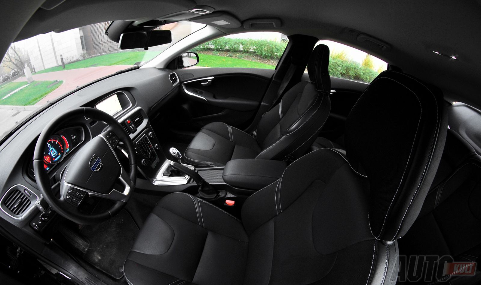 Volvo V40