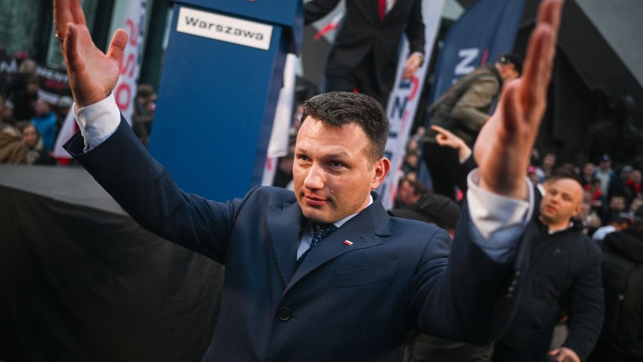 WARSAW, POLAND - MAY 10: Presidential Candidate for the far right wing Confederation Party, Slawomir Mentzen gesticulates as he walks to meet with supporters after delivering a speech during a presidential campaign rally on May 10, 2025 in Warsaw, Poland. The presidential election in Poland will be held on May 18. (Photo by Omar Marques/Getty Images)