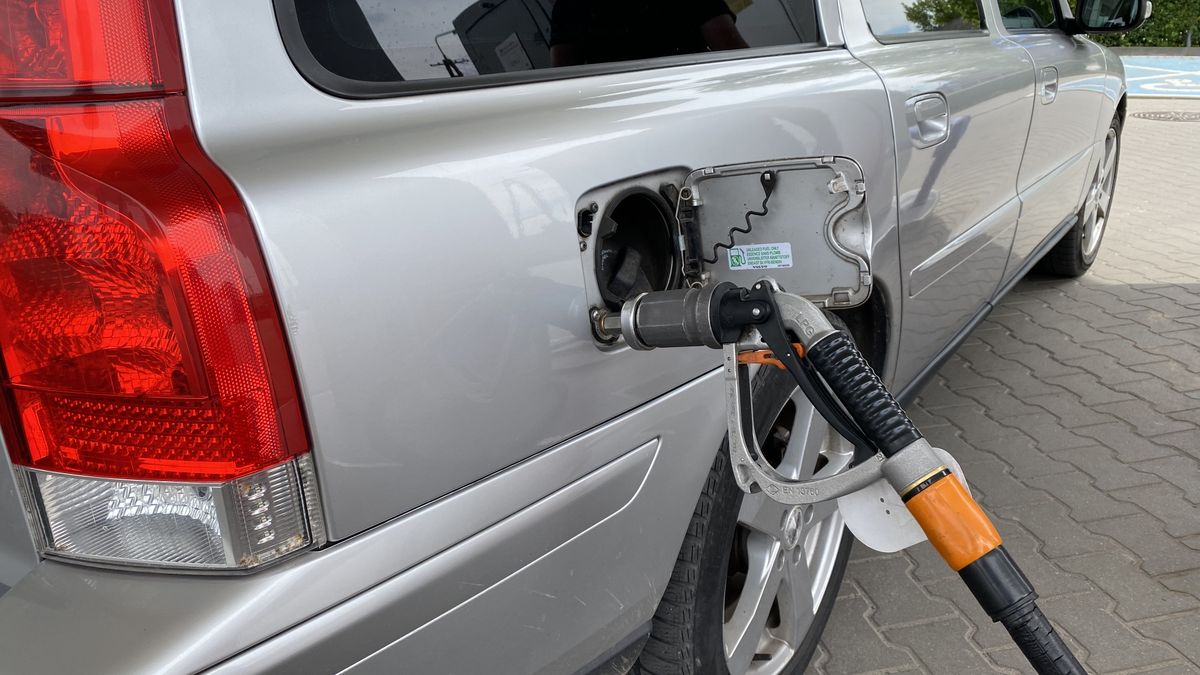 Tankowanie samochodu autogazem będzie wyraźnie droższe w przyszłym roku. 