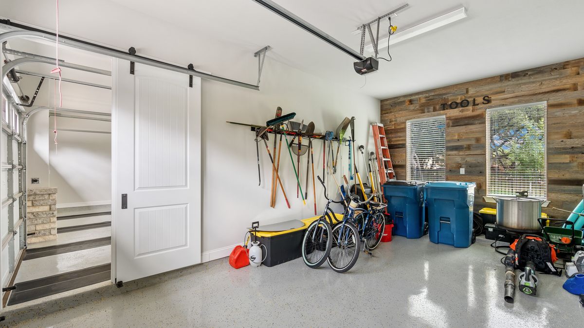 mniej zapłacimy za garaż w Nowym Roku