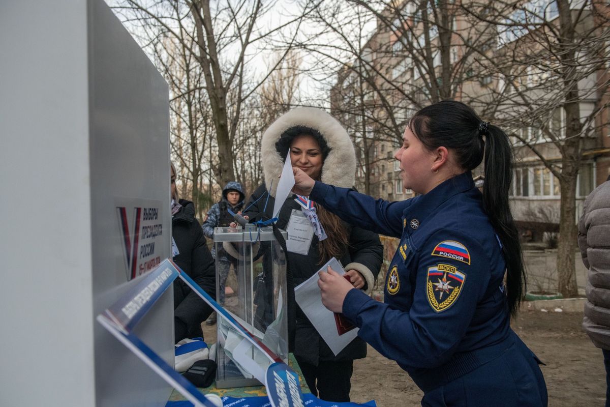 Donieck. Głosowanie w wyborach prezydenckich w Rosji odbywa się także na terenie samozwańczej Donieckiej Republiki Ludowej