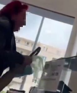 "Won z mojego kraju". Rasistowski atak na ukraińską ekspedientkę piekarni w Warszawie