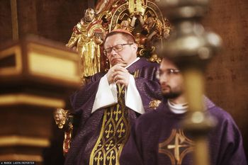 Kardynał Ryś o przestępstwach duchownych. Zwrócił się z apelem