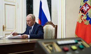 Dwie rafinerie i zakład przetwórstwa gazu w Rosji zaatakowane przez Ukrainę