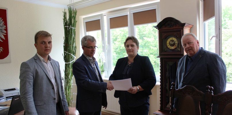 Pomoc finansowa z Gminy Chodzież na remont chodnika w Stróżewie