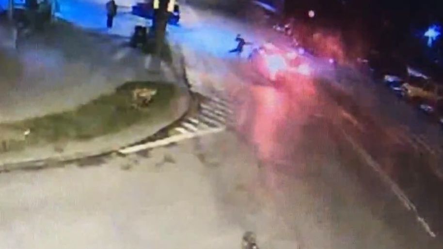 Część pieszych uważa, że skoro sami widzą samochód, to jego kierowca też ich widzi