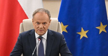 Szokujący fake news o Tusku. Chodzi o rzekomego SMS-a