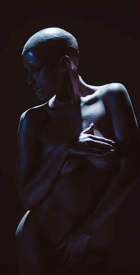 Helena Englert, tak promuje nowy singiel