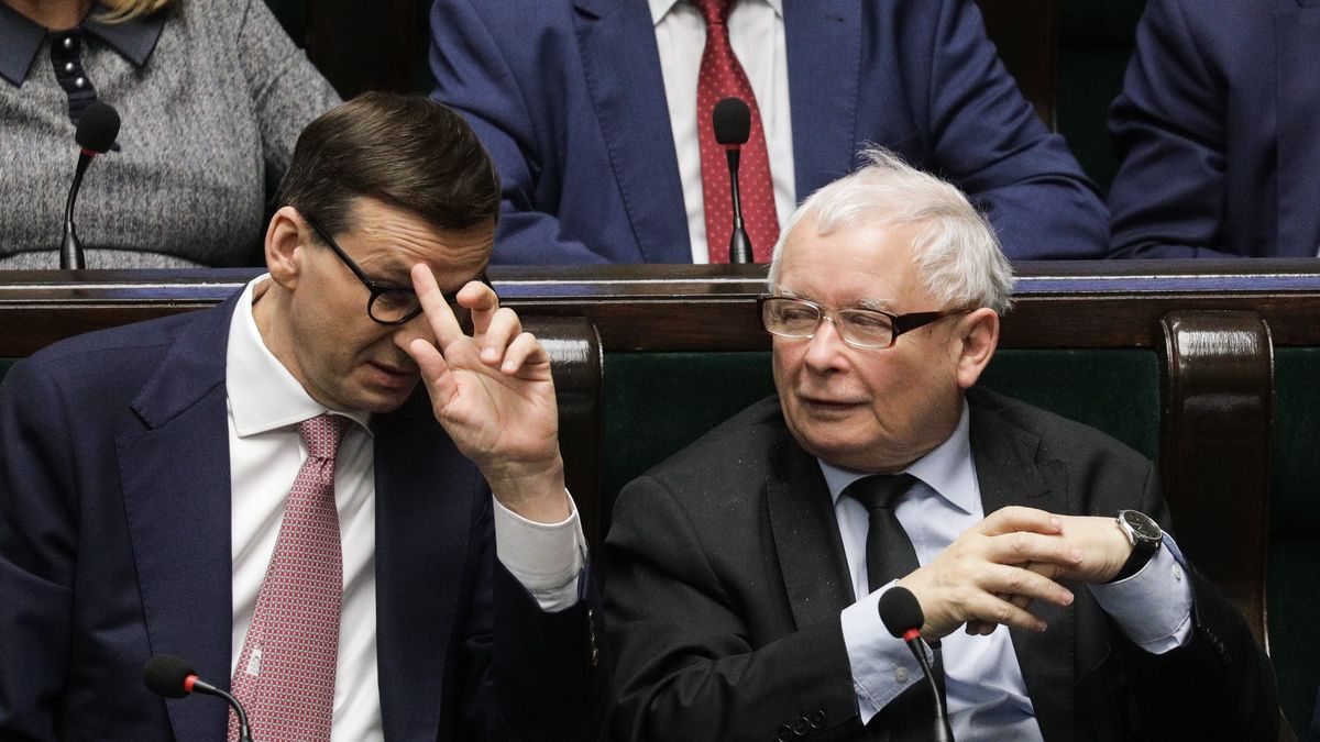 Warszawa 28.04.2022. 53. Posiedzenie Sejmu IX kadencji. N/z Mateusz Morawiecki, Jaroslaw Kaczynski.