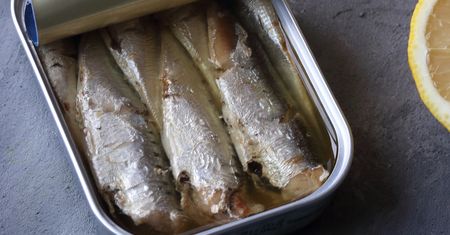 Ma więcej wapnia niż mleko i zero rtęci. Tani hit ze sklepu