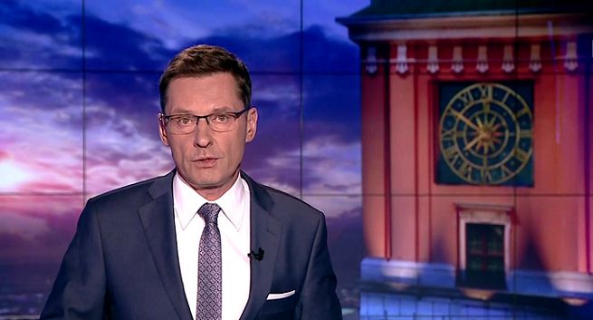 Krzysztof Ziemiec krytykowany za „pasek” w „Wiadomościach” o zdradzie i zmowie 4 czerwca. Olechowski: to bezmyślny hejt
